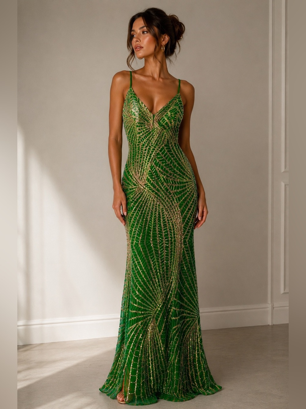 NWT Emerald Green Gold
Sequin Art Deco Glam Banjul Maxi
Gown Medium